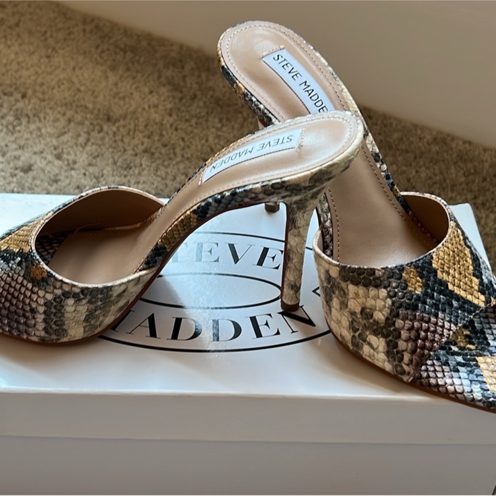 Steve Madden Snake-Print Yellow Black Open-Toe Stiletto Heels - Picture 2 of 5